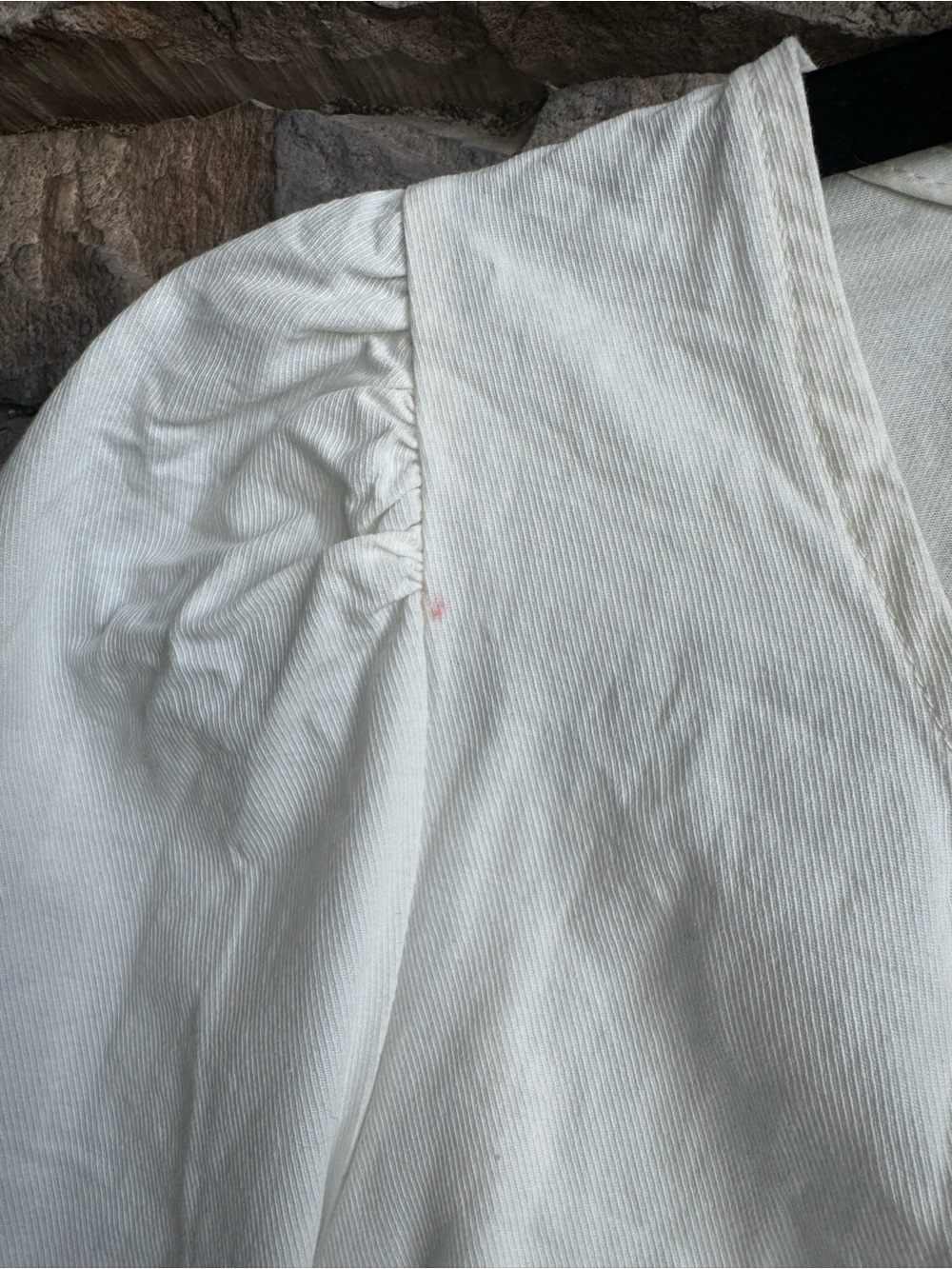 Little Mountain Cropped Ruched Button-Front Top - Picture 4 of 5